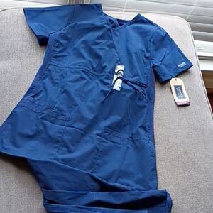NWT Cherokee Navy Maternity Scrubs